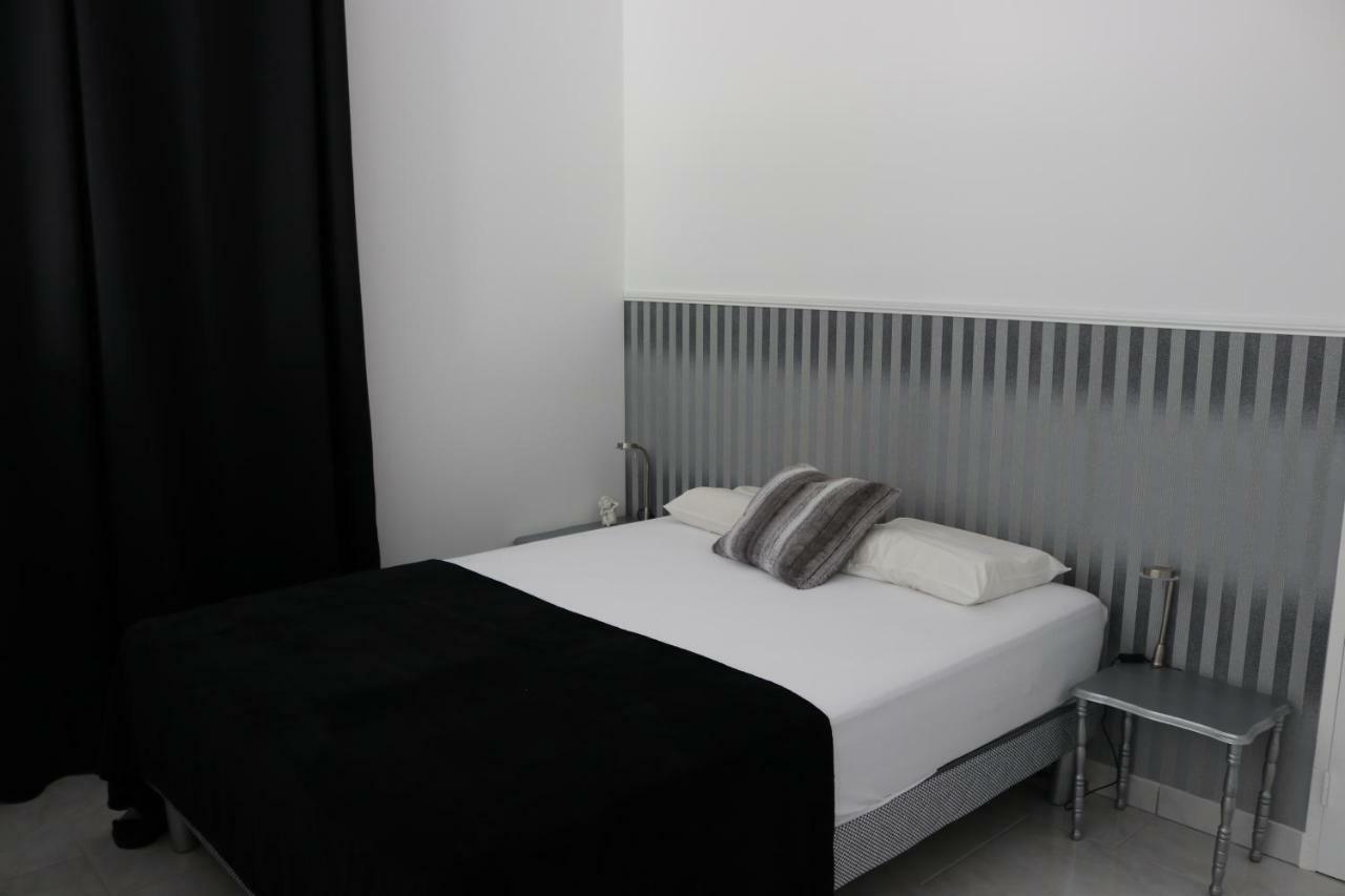 Вилла Zenitude En Provence Plan d'Aups Экстерьер фото